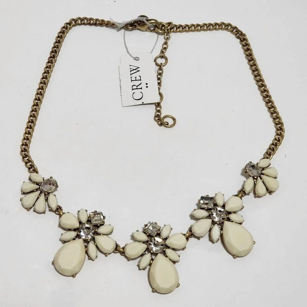 J. CREW gold floral bibb‎ necklace new!!!